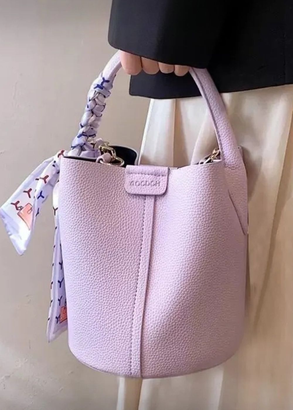 Trendy vaková taška